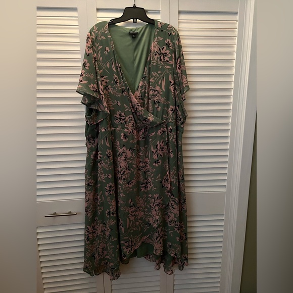 Green Floral Dress - Picture 1 of 2